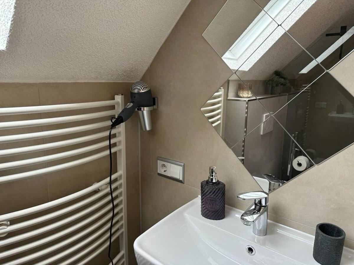 Lifestyle Apartment Σίνσχαϊμ Εξωτερικό φωτογραφία